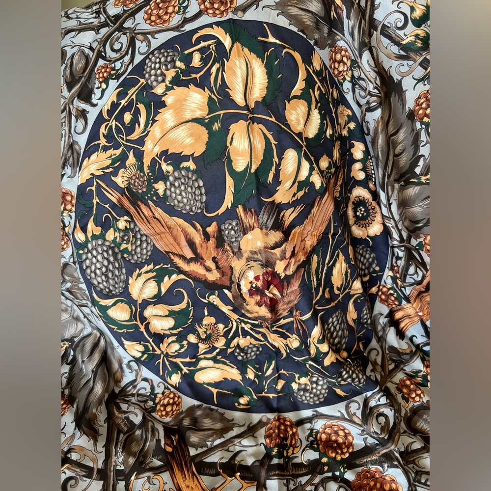 Perry Ellis scarf